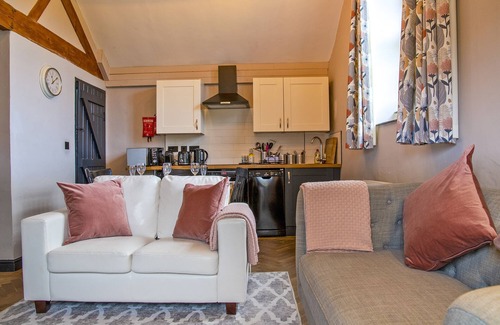 Hopton Cabaña | Idílica, que admite mascotas Cottage en Stainsborough Hall en Carsington Water