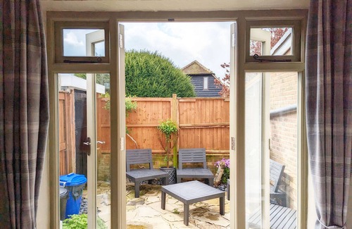 Pulborough Cabaña | Pieman’s Cottage (a cosy cottage) Pulborough West Sussex