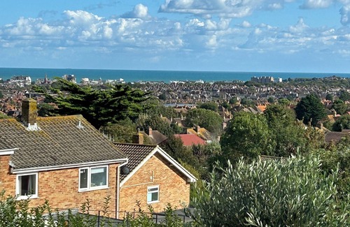 Eastbourne Cabina | Cosy quiet self contained private cabin at the foot of the downs.