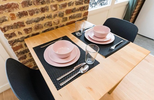 Lower Town Apartamento | Cosy red-brick studio (close to Grand-Place & Bourse)