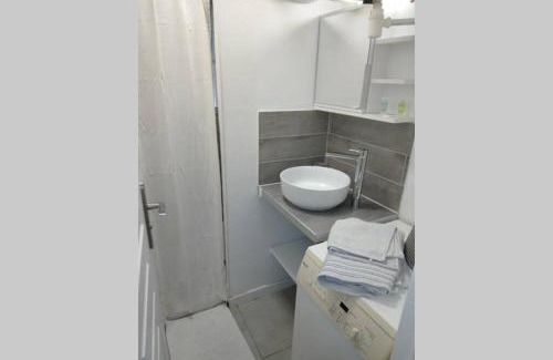 Saint-Mandrier-sur-Mer Apartamento | Cosy Rez jardin 1 chambre plage parking wifi