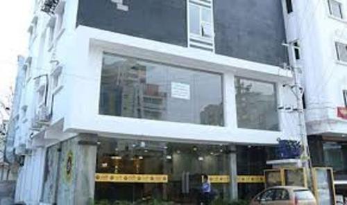 HITEC City Casa | Cosy Room With Private Bath And Work Desk