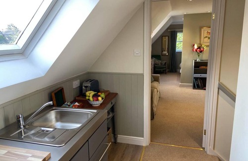 Bottlesford Casa | Stylish Getaway in the Heart of the Pewsey Vale