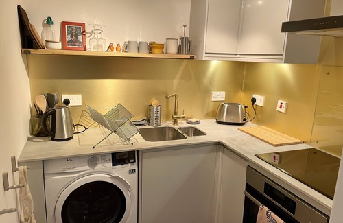 Innellan Apartamento | Cosy seaside retreat w/artist studio (dog-friendly)