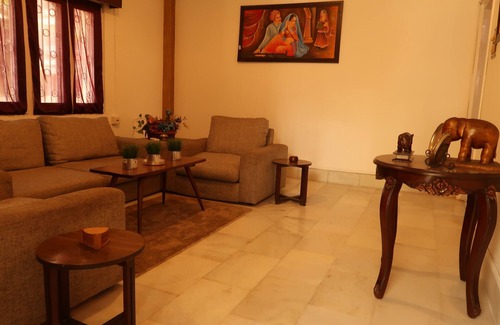 Sualkuchi Casa | Cosy & Spacious in Guwahati City