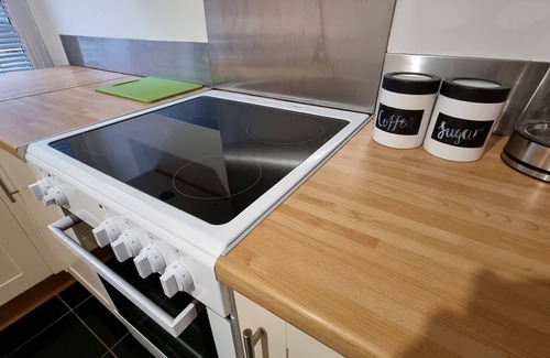 Stoke-on-Trent Casa | Cosy Stay in Stoke on Trent By Villazu