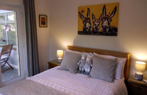Cirencester Casa | Cosy Stone Cottage, The Bungalow Perrotts Brook