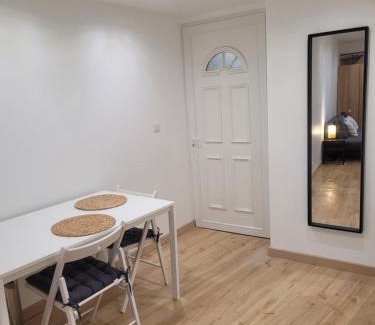 Saint-Mitre-les-Remparts Apartamento | Cosy Studio