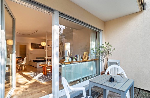 Pforzheim Apartamento | Acogedor apartamento estudio en zona tranquila con Wi-Fi, terraza y jardín