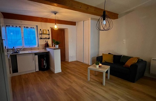 Colombier-Saugnieu Apartamento | Cosy studio