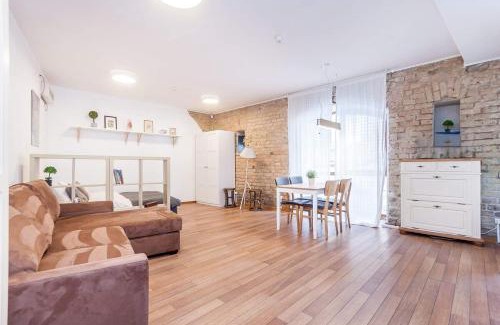 Old Town Apartamento | Cosy Studio in Vilnius Old Town by URBAN RENT
