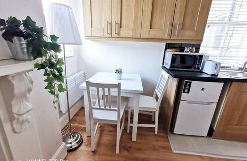 Dublin Apartamento | Cosy studio new renovated - kitchen, TV &Fast WIFI