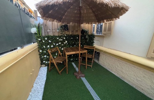 Les Baumettes Apartamento | Cosy studio, terrace, near the sea and tramway