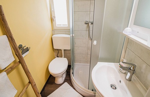 Kobarid Apartamento | Cosy Studio with Terrace and Garden at Soča river