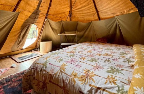 Putty Otro | Cosy Teepee to reconnect with Nature!