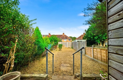 Acocks Green Casa | Cosy Three Bedroom Family Home with Garden