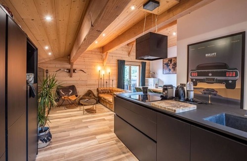 Huez-en-Oisans Apartamento | Cosy triplex Huez village 20m from lifts