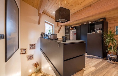 Huez-en-Oisans Apartamento | Cosy triplex Huez village 20m from lifts