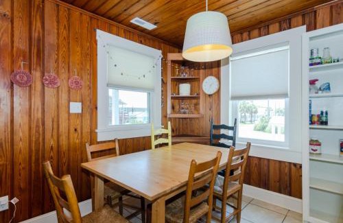 Kure Beach Casa | Cote de Kure Cottage by Bryant Real Estate