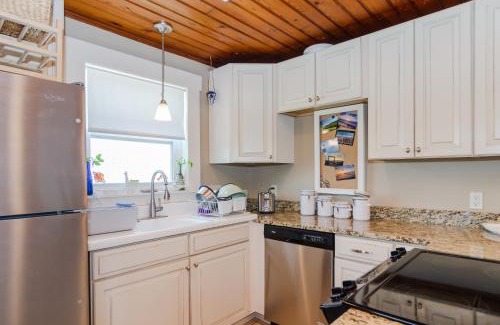 Kure Beach Casa | Cote de Kure Cottage by Bryant Real Estate