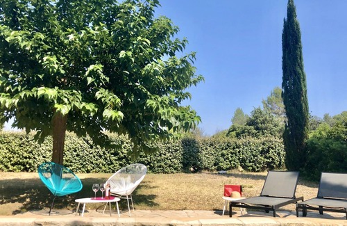 Cotignac Cabaña | COTIGNAC.Piedra bastante campo,en 9 privado acres…