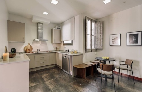 L'Antiga Esquerra de l'Eixample Apartamento | Cotoca - 3 bedrooms and balcony in Eixample Dreta