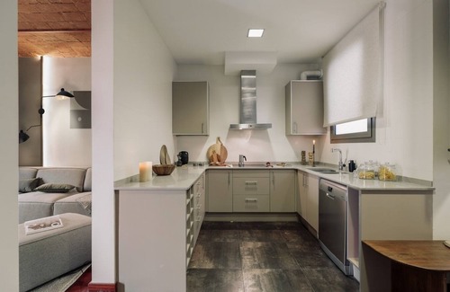 L'Antiga Esquerra de l'Eixample Apartamento | Cotoca - 3 bedrooms and balcony in Eixample Dreta