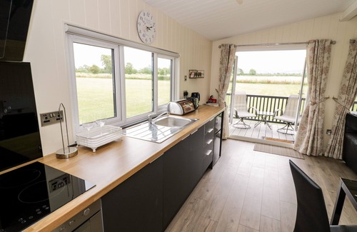Bretforton Cabaña | COTSWOLD VIEW 4, romantic, character holiday cottage in Honeybourne