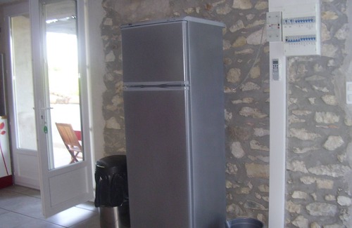 Saint-Hilaire-de-Brethmas Cabaña | cabaña 8 personas 4 dormitorios 3 estrellas en una casa de campo rodeada de viñedos