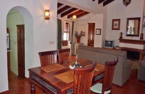 Villanueva de la Concepción Casa | Cottage in Andalusia near El Torcal