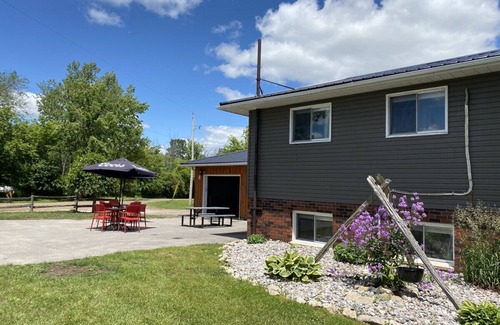 Campbellford Casa | Cottage #1 - Catch More Resort (Executive)