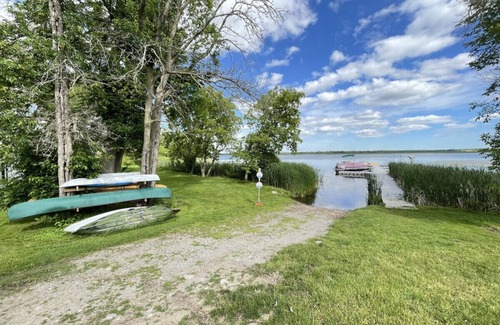 Campbellford Casa | Cottage #1 - Catch More Resort (Executive)