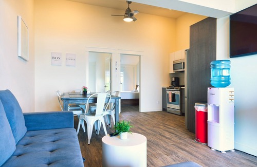 Wainfleet Cabaña | Cottage 17: Lower-Level Beachfront Unit in 4-Plex