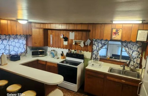 Kyle Cabaña | Cottage 2 In Kimball Centrally Located Hatfield McCoy trails ATV Rental Offered!