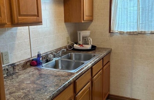 Lake City Cabina | Cottage #2 The Outdoorsman, 2 Bedroom Cottage