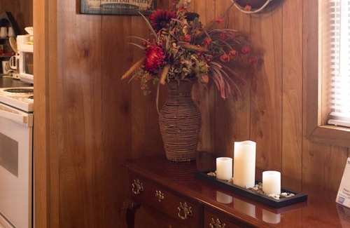 Holladay Cabaña | Cottage #21, Kentucky Lake, Camden TN, Great Fishing, Nashville, Memphis.