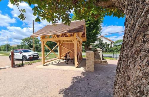 Le Magny Casa | Casa rural 3*-6 & 14 pers, renovada 2022, cerca Châtre