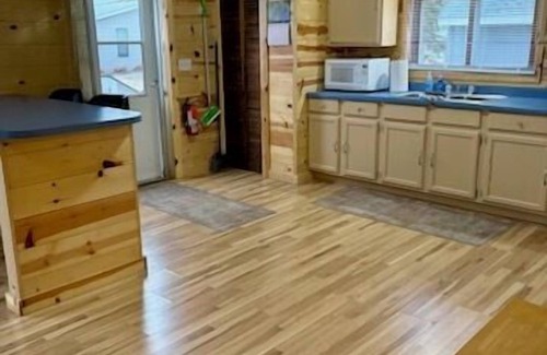 Fox Lake Casa | Cottage 3 on Beautiful Fox Lake!