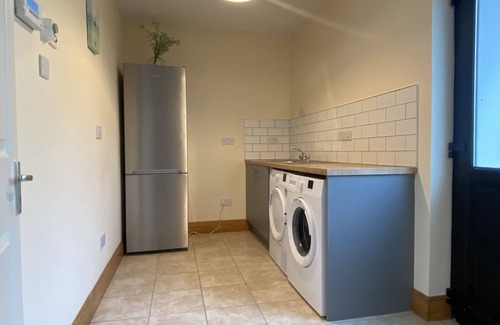 Rosscahill Cabaña | Cottage 442 - Oughterard - sleeps 8 guests in 4 bedrooms