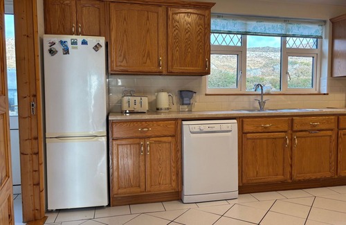Kilkieran Cabaña | Cottage 467 - Kilkerrin - sleeps 8 guests in 4 bedrooms