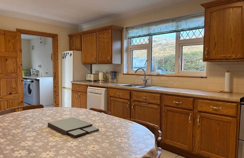 Kilkieran Cabaña | Cottage 467 - Kilkerrin - sleeps 8 guests in 4 bedrooms