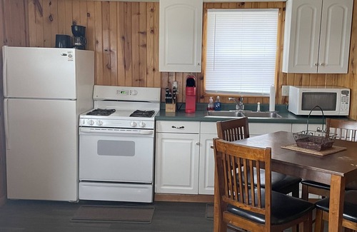 Fox Lake Casa | Cottage 5 on Beautiful Fox Lake!