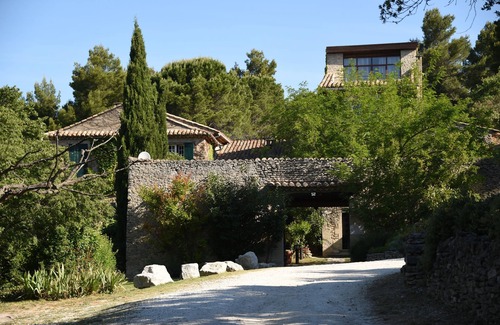 Saumane-de-Vaucluse Cabaña | Cottage 5 pers encanto independiente en una propiedad de 33 hectáreas con piscina