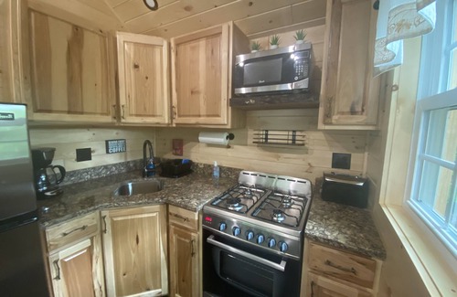 Old Forge Cabaña | Cottage "5th Lake" 2-Bedroom, Waterfront Cottage at The Lakes Old Forge