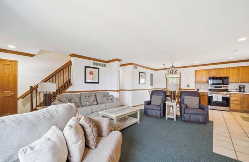 Greenbush Apartamento | Cottage 6 - 4BR Lakefront Escape | Perfect for Groups!