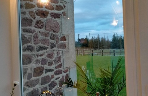 Anctoville Cabaña | Gîte-Confortable-Baño en la habitacion-Vista al campo