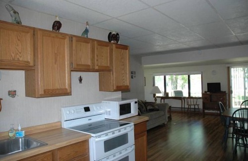 Fox Lake Casa | Cottage 7 on Beautiful Fox Lake!
