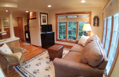 Macatawa Apartamento | Cottage Apartment, Macatawa Park, Comfortably sleeps 2 + 1