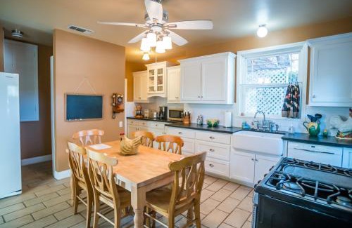 Paso Robles Casa | Cottage at Capitol Hill