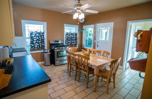 Paso Robles Casa | Cottage at Capitol Hill